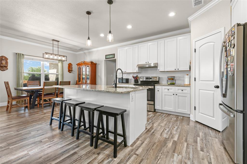 128 Hawker Lane Property Photo 16