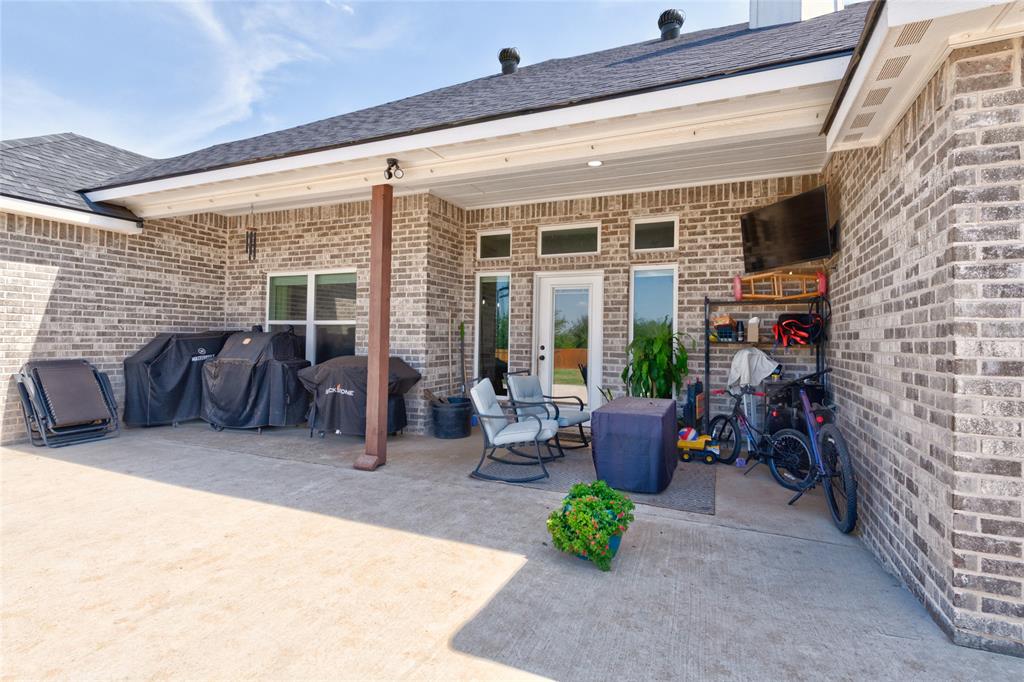 128 Hawker Lane Property Photo 35