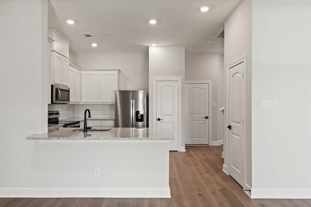 425 Mb's Way Property Photo 3