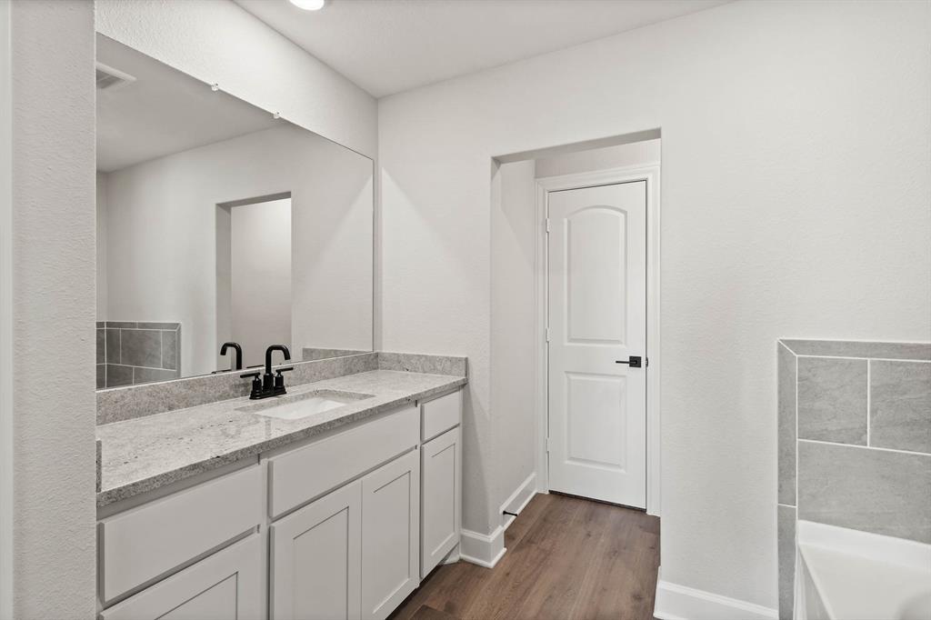 425 Mb's Way Property Photo 6