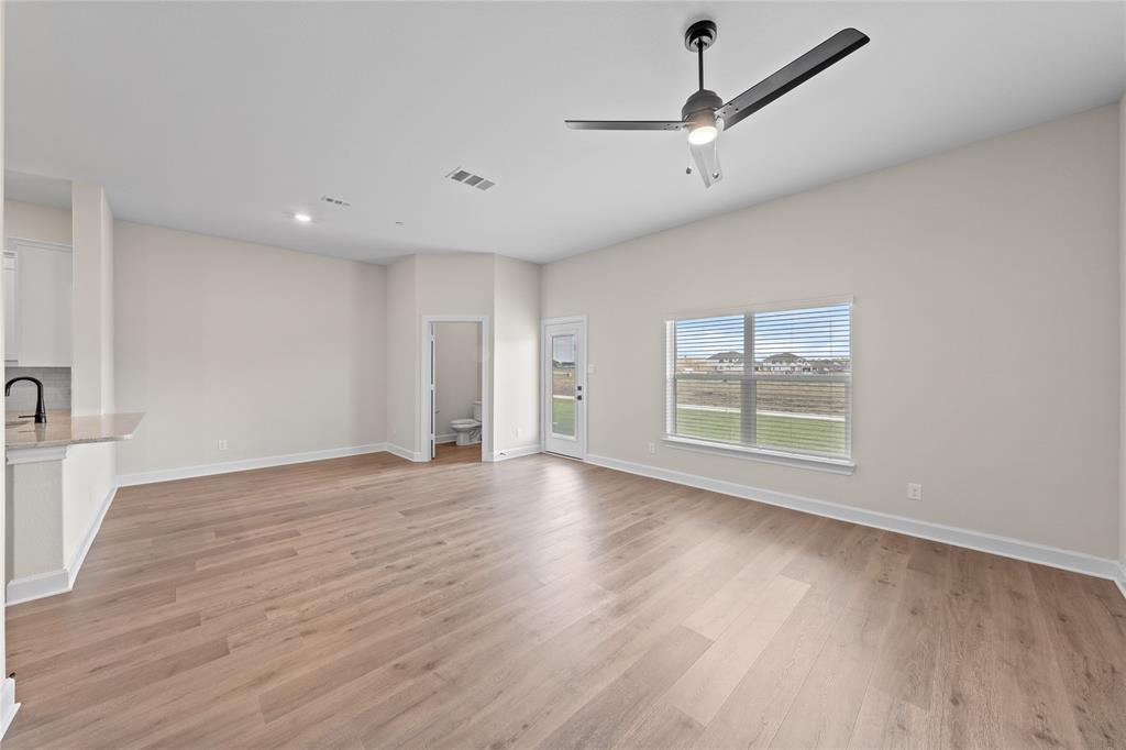 419 Mb's Way Property Photo 3