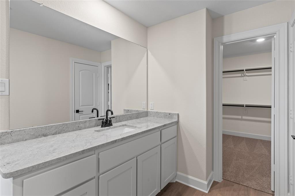 419 Mb's Way Property Photo 5