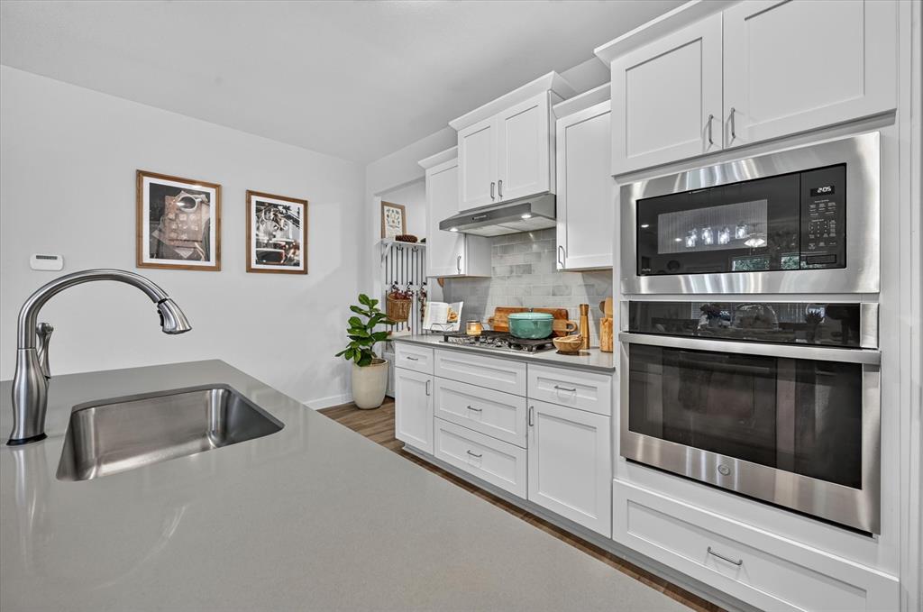 4961 Monte Verde Drive Property Photo 8