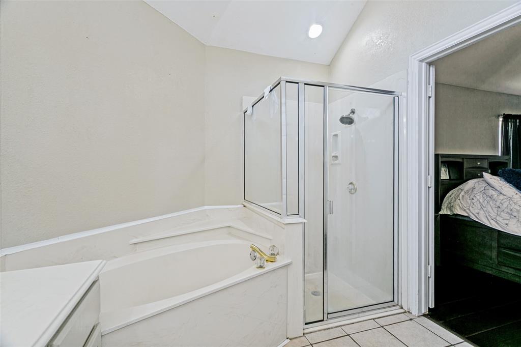 1228 Falcon Trail Property Photo 16