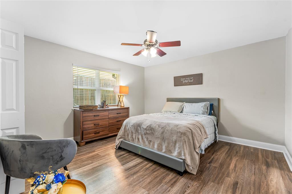 436 Ball Street Property Photo 9