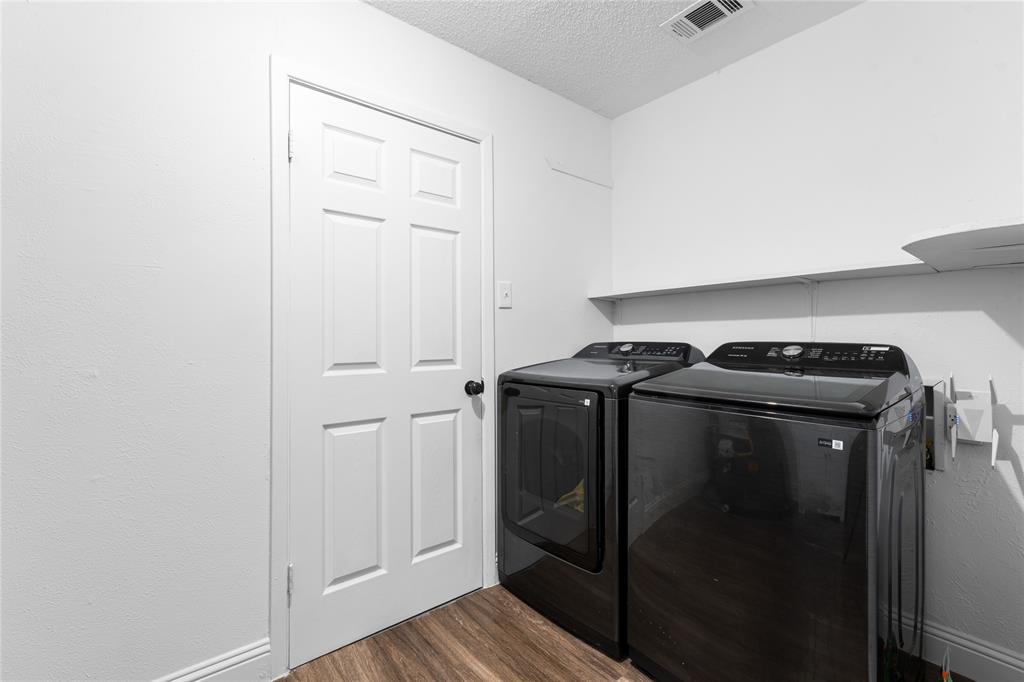 436 Ball Street Property Photo 22