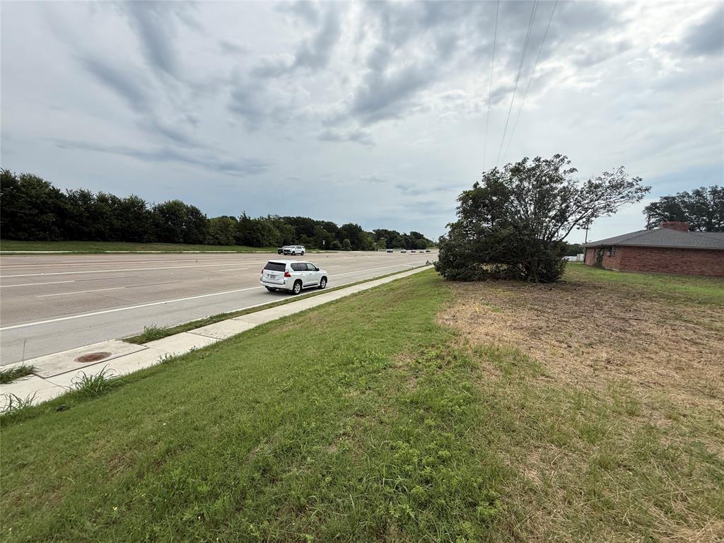 4724 N University Drive Property Photo 1