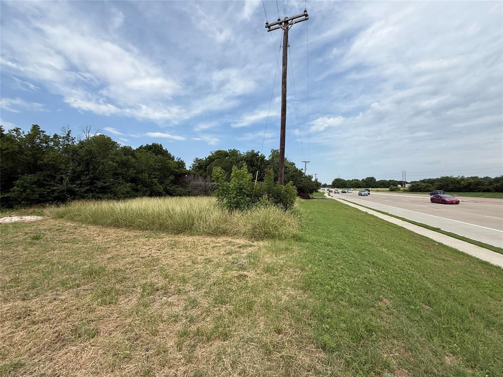 4724 N University Drive Property Photo 6