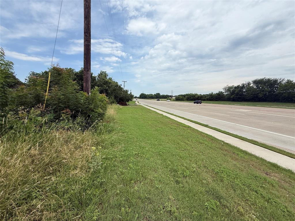 4724 N University Drive Property Photo 10
