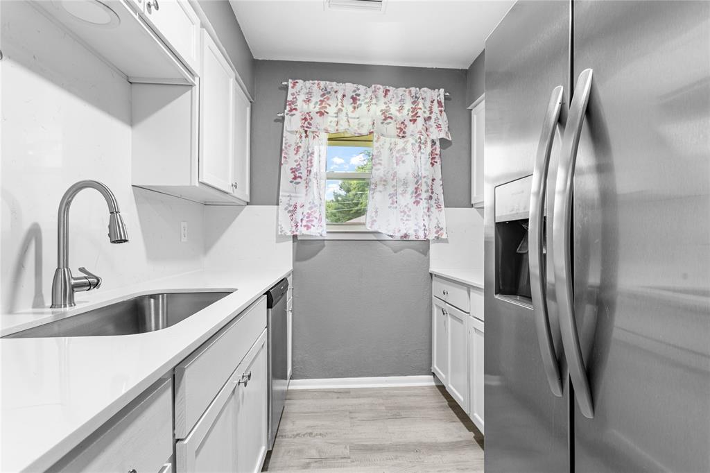 6930 Trailcrest Drive Property Photo 12