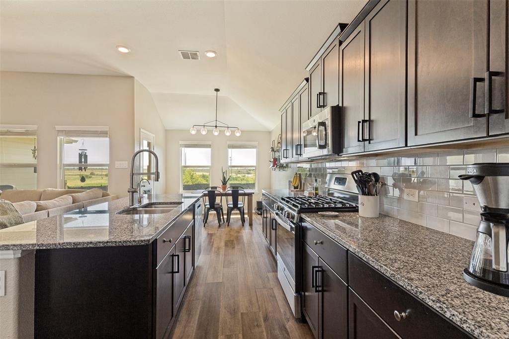 14424 Leadrope Circle Property Photo 8