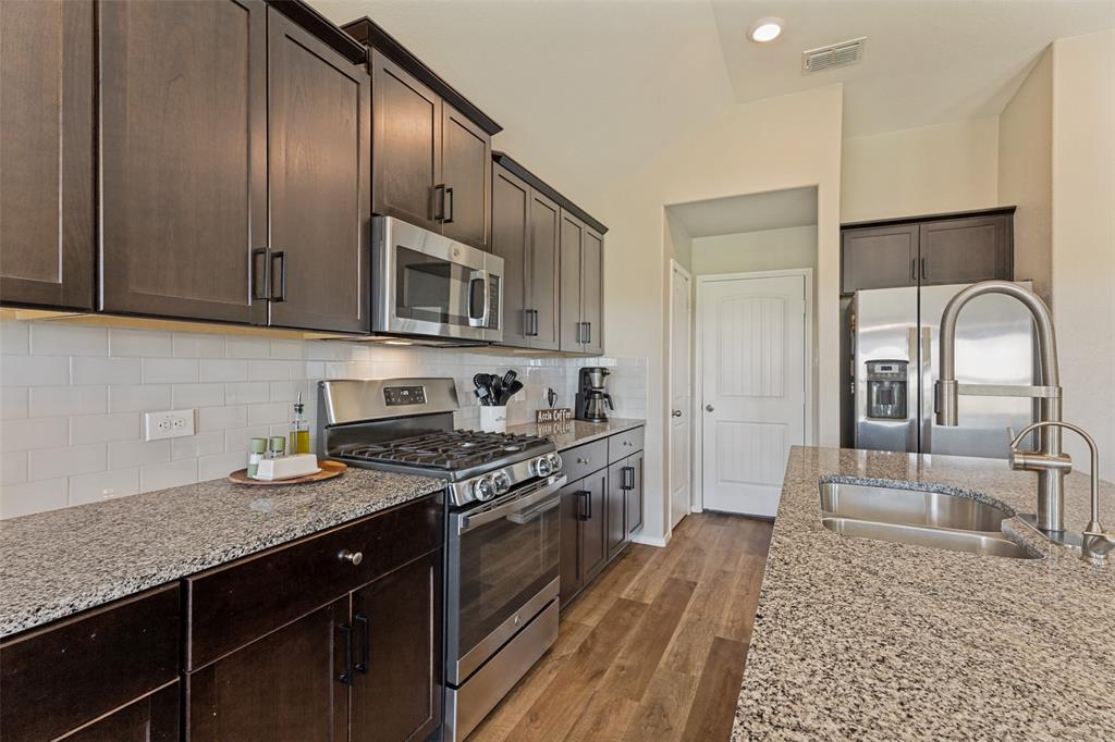 14424 Leadrope Circle Property Photo 9