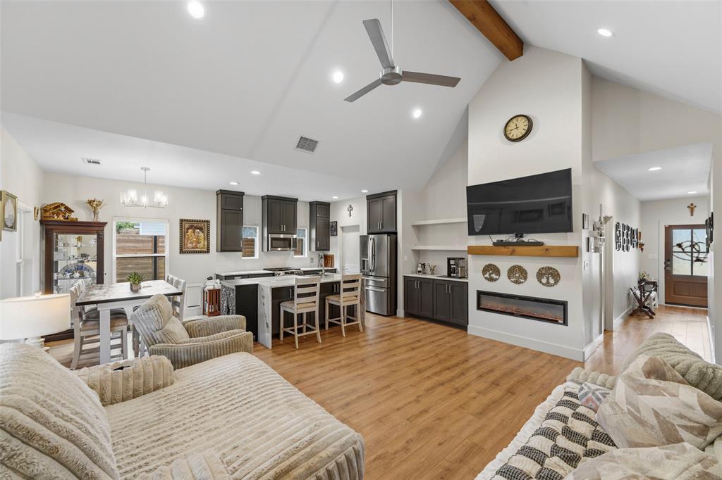 4930 Dry Creek Road Property Photo 11