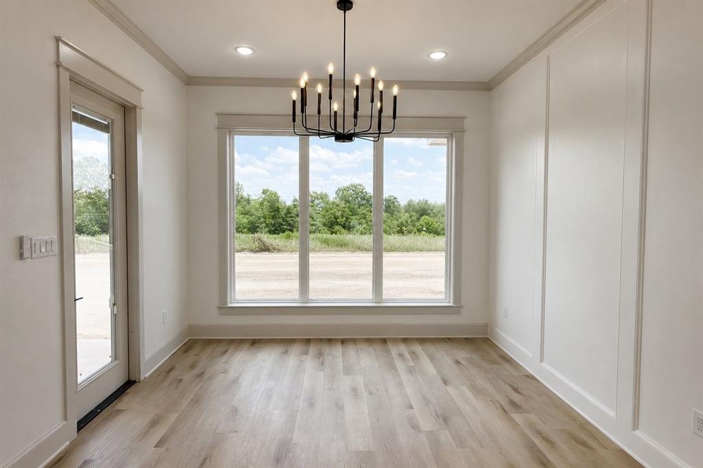 17038 Woodcrest Circle Property Photo 9