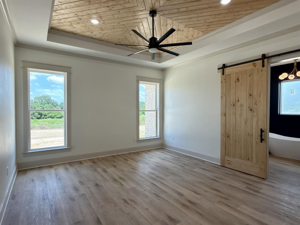 17038 Woodcrest Circle Property Photo 10