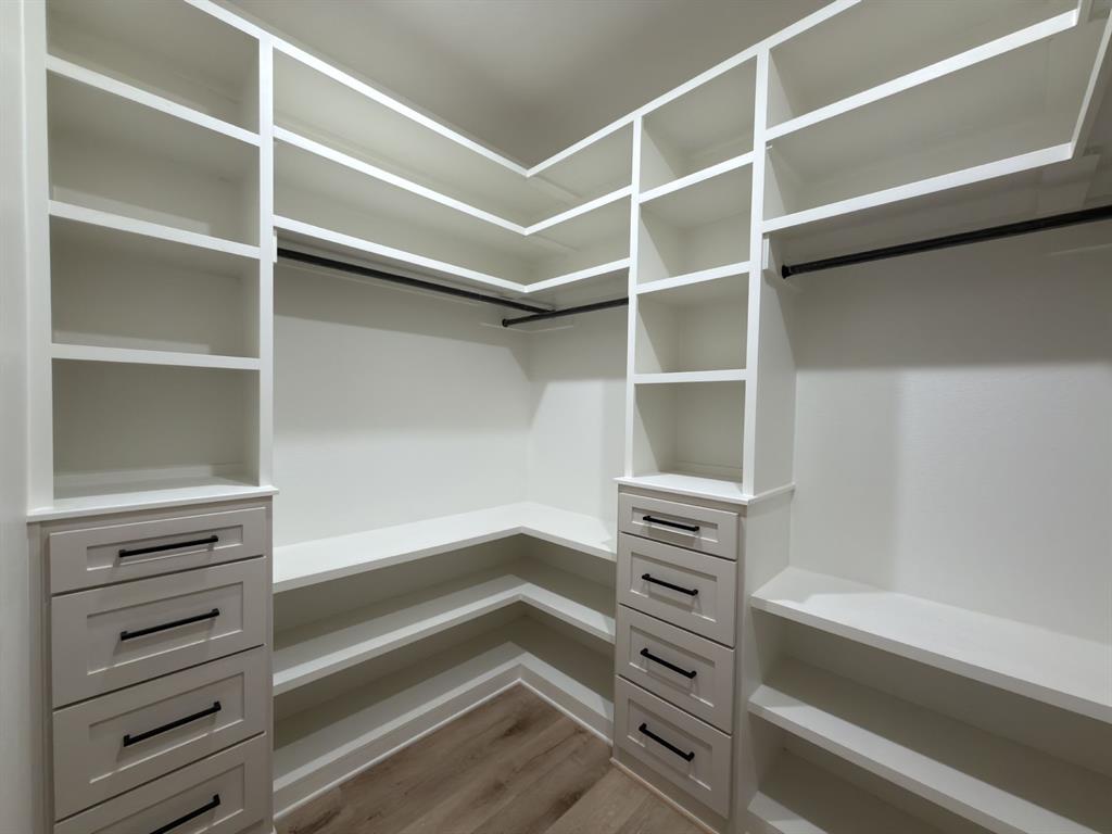 17038 Woodcrest Circle Property Photo 14