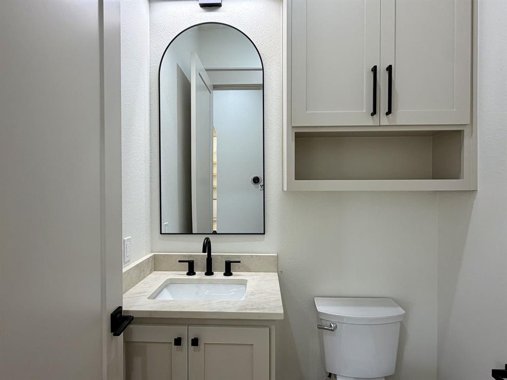 17038 Woodcrest Circle Property Photo 22