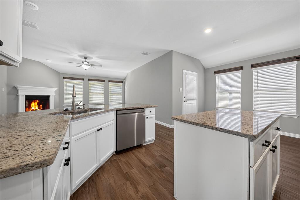 1203 Timberfalls Drive Property Photo 14