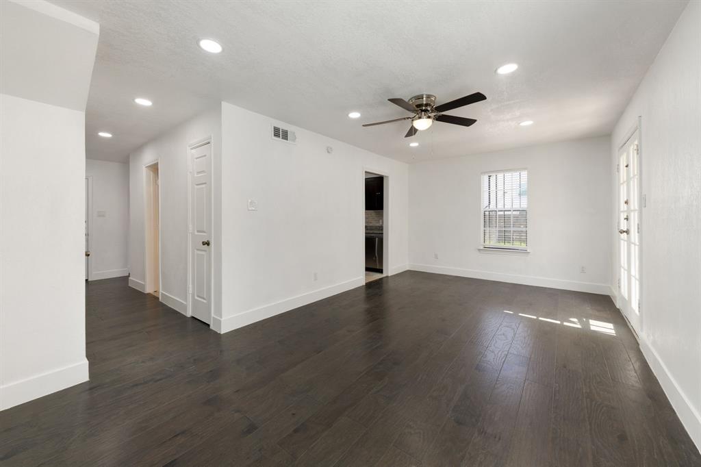 4624 San Jacinto Street D Property Photo 2