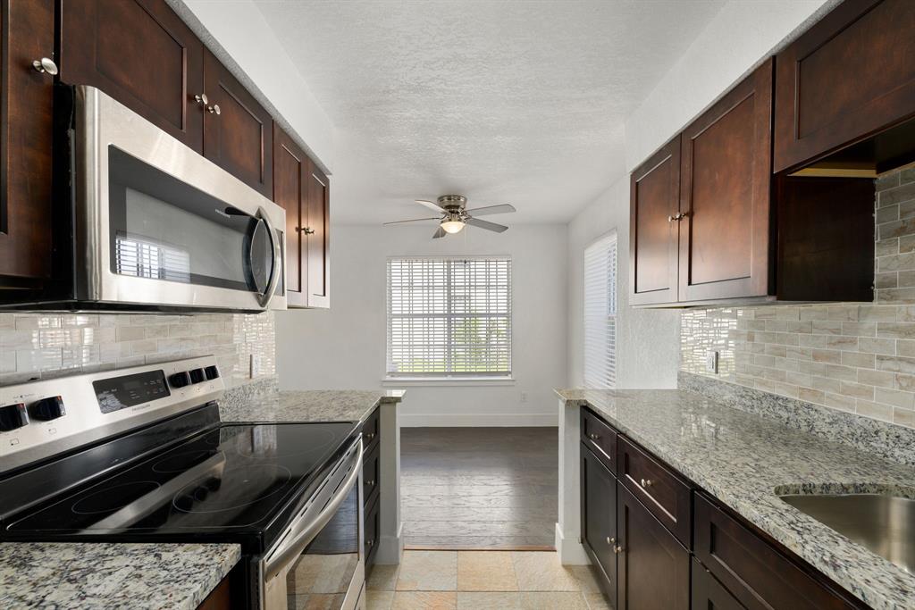 4624 San Jacinto Street D Property Photo 5