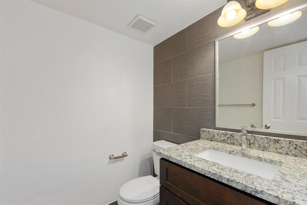 4624 San Jacinto Street D Property Photo 16