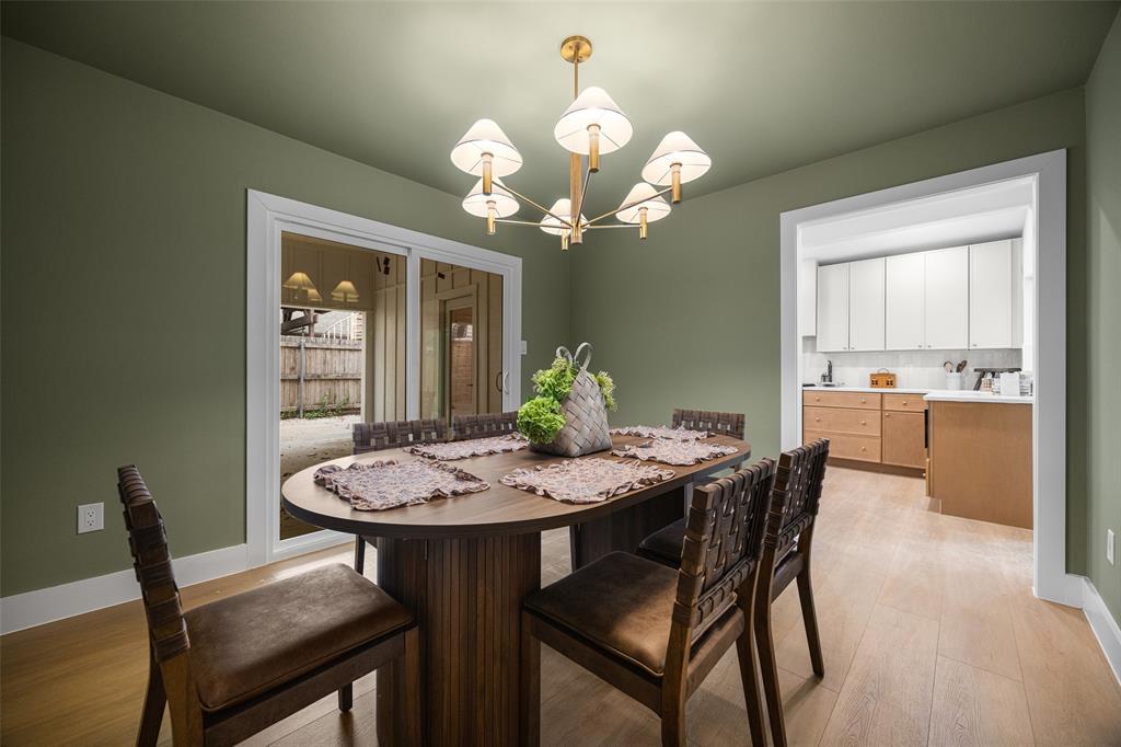 408 Forest Grove Drive Property Photo 15