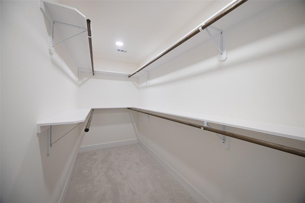 408 Forest Grove Drive Property Photo 20