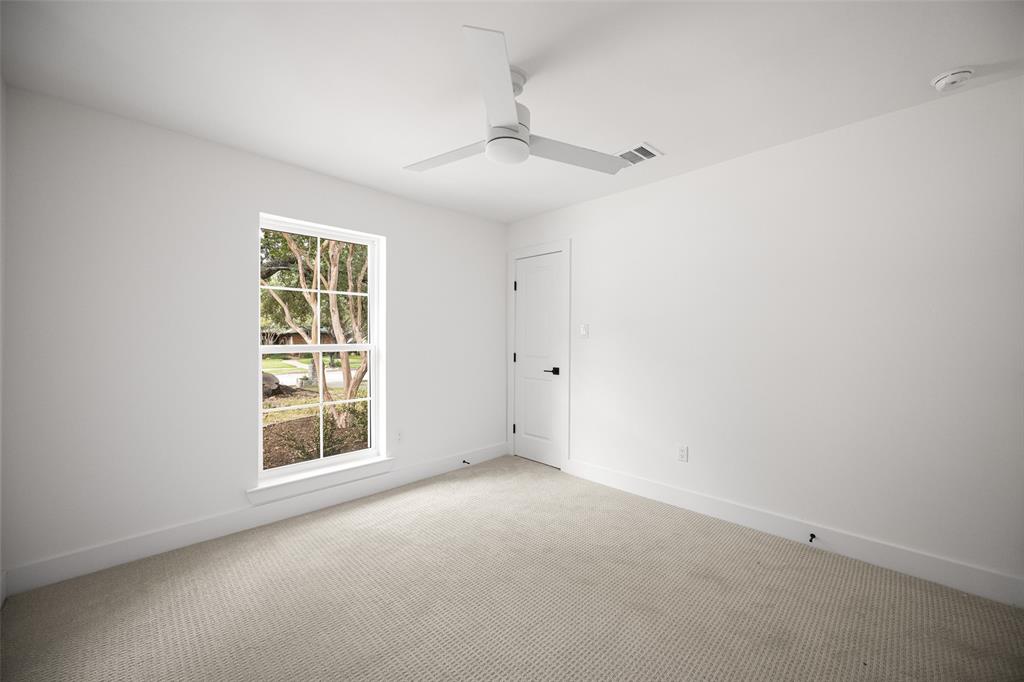 408 Forest Grove Drive Property Photo 22
