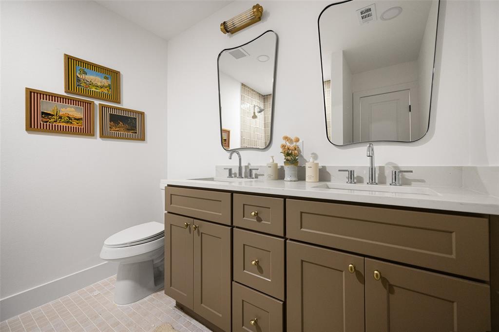 408 Forest Grove Drive Property Photo 25
