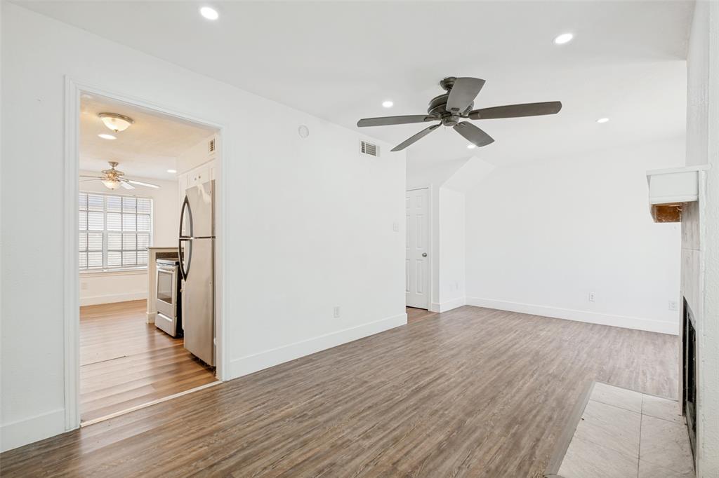 4624 San Jacinto Street B Property Photo 5