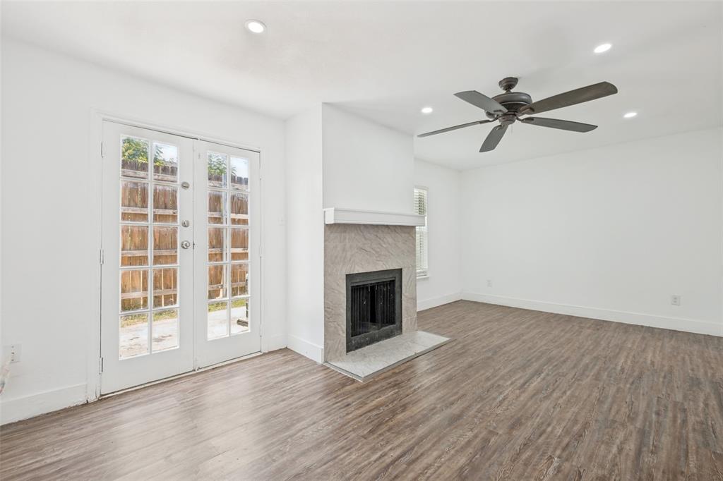4624 San Jacinto Street B Property Photo 6