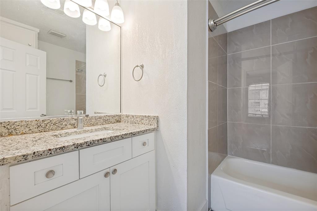 4624 San Jacinto Street B Property Photo 11
