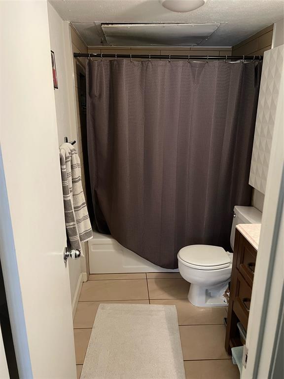4231 Gilbert Avenue 201 Property Photo 3