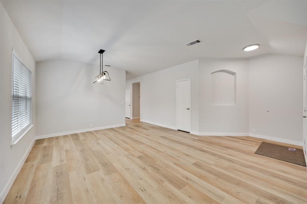 7127 Larkin Drive Property Photo 6