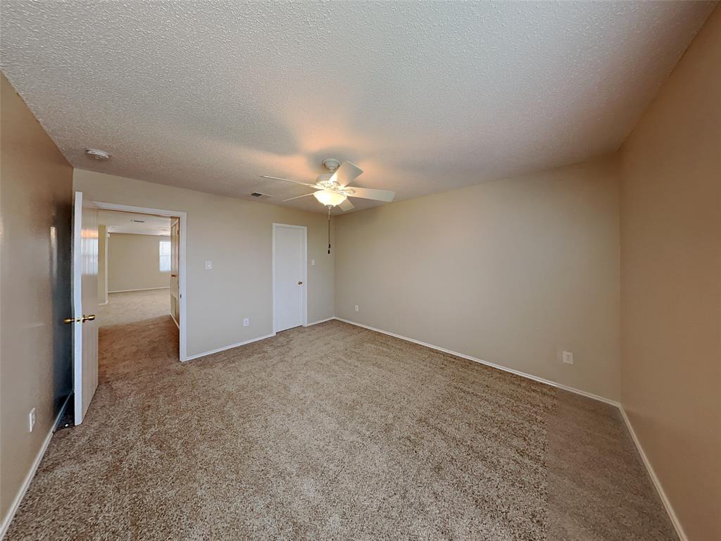 1924 Ramada Trail Property Photo 5