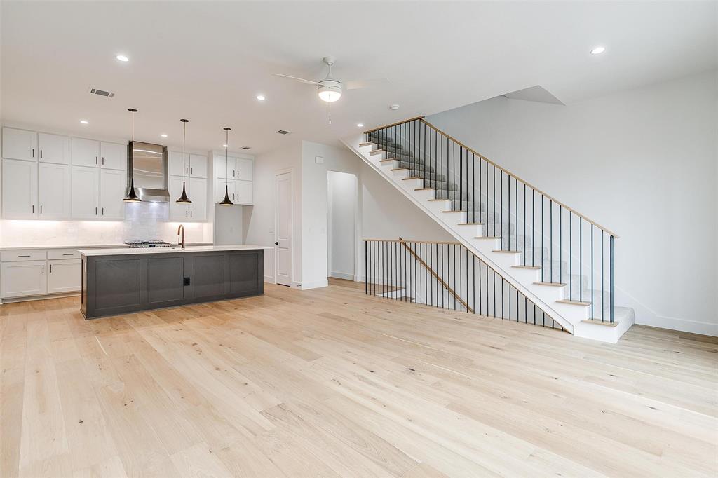 135 Thornton Street Property Photo 2