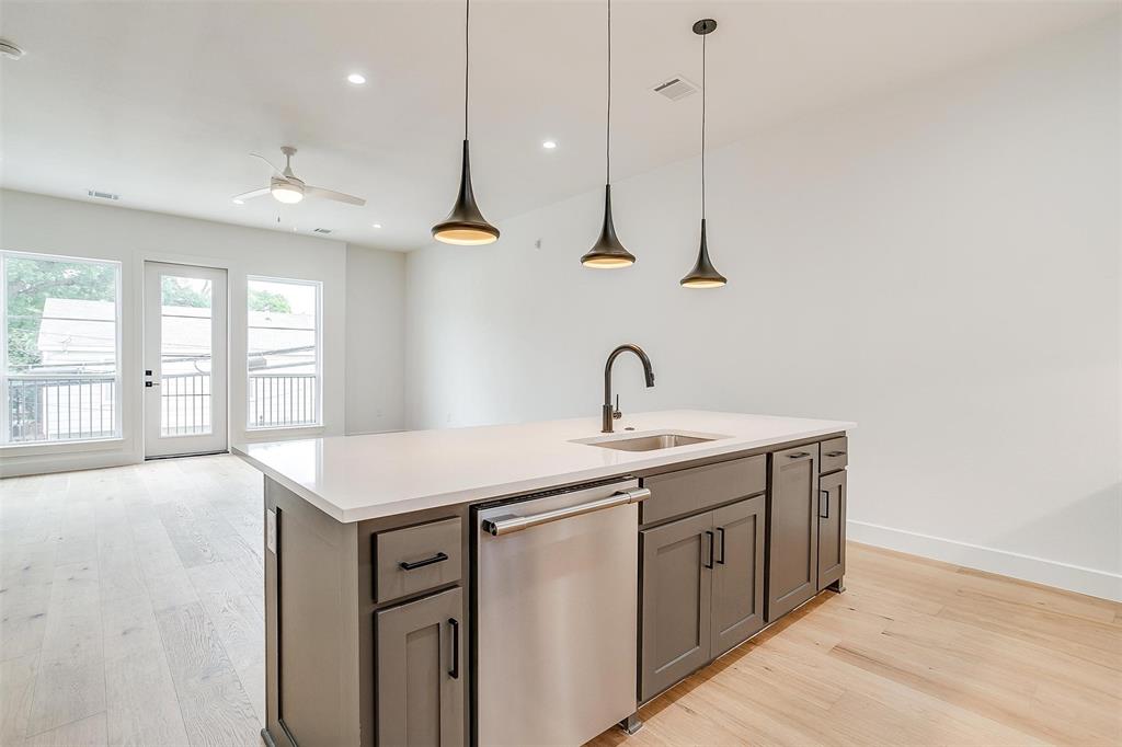 135 Thornton Street Property Photo 10