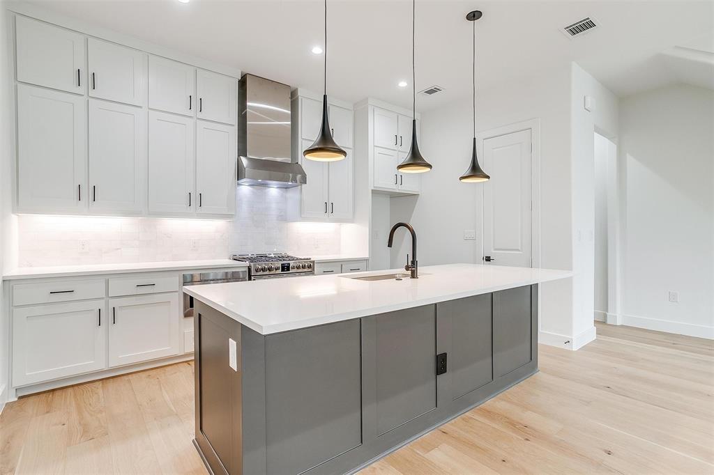 135 Thornton Street Property Photo 11