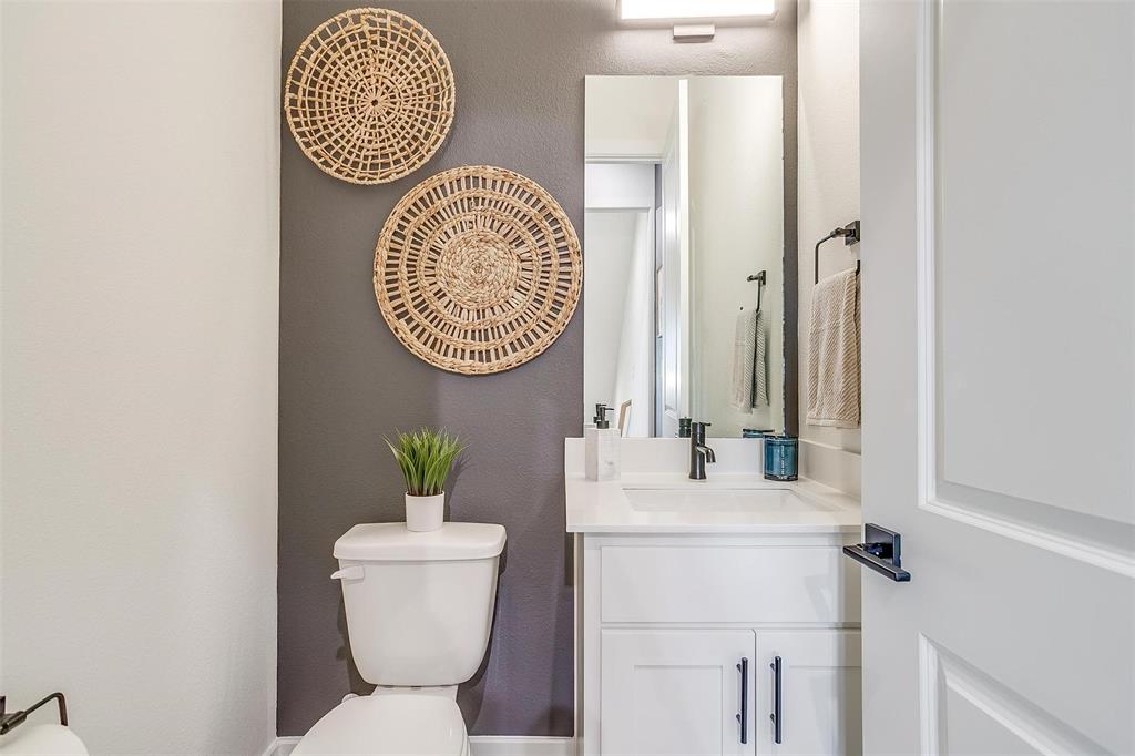 135 Thornton Street Property Photo 21