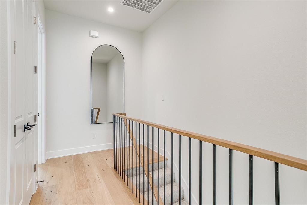 135 Thornton Street Property Photo 22