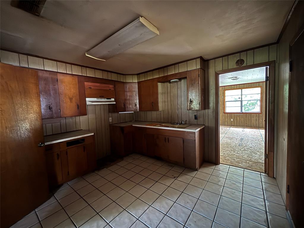 6150 Rightway Boulevard Property Photo 3
