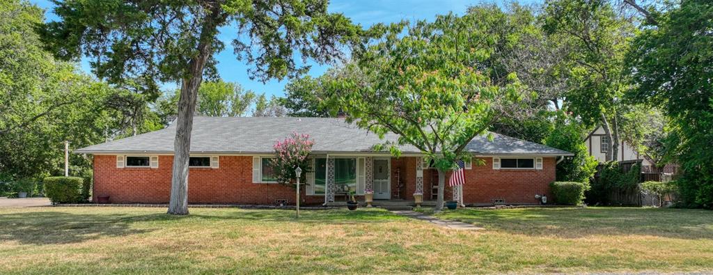 938 Nature Drive Property Photo 1