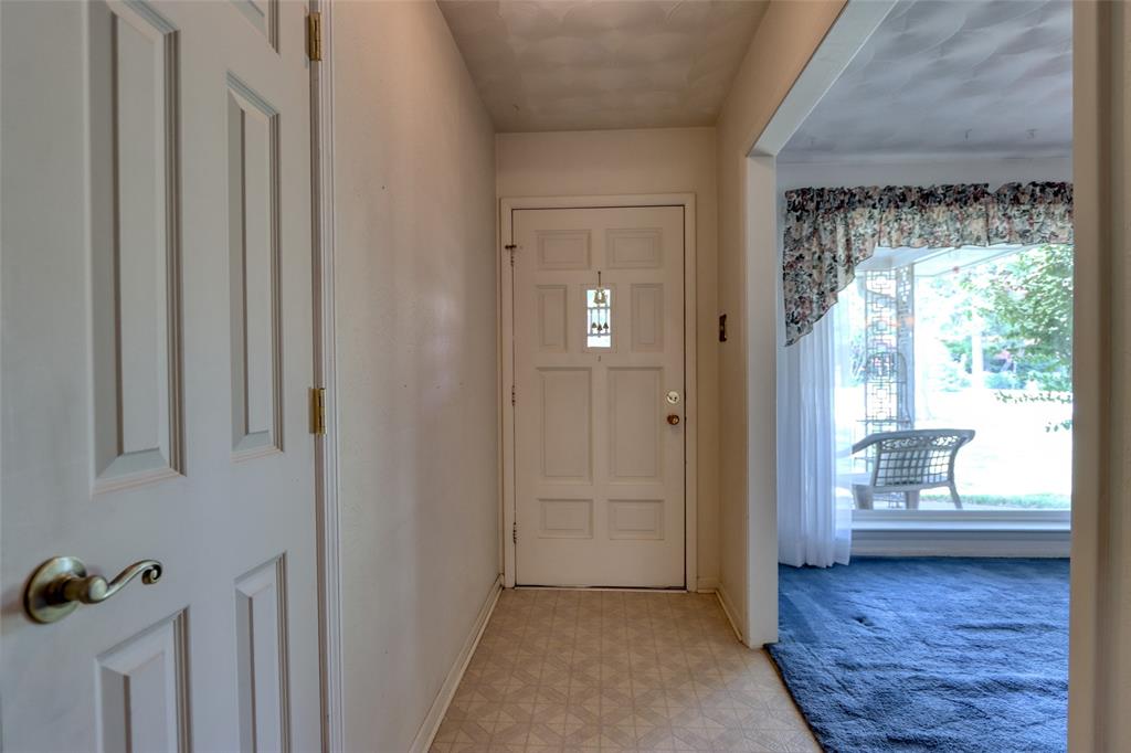 938 Nature Drive Property Photo 4