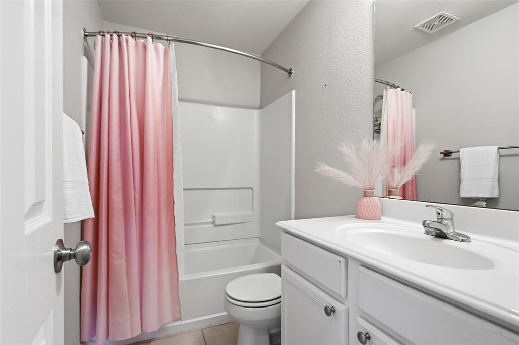 612 Lazy Crest Drive Property Photo 28