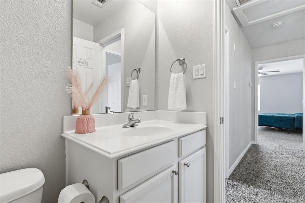 612 Lazy Crest Drive Property Photo 29