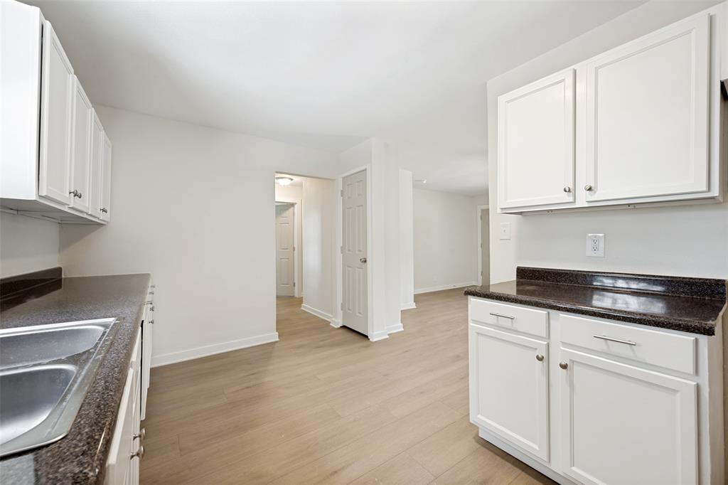 4401 Forbes Street Property Photo 8