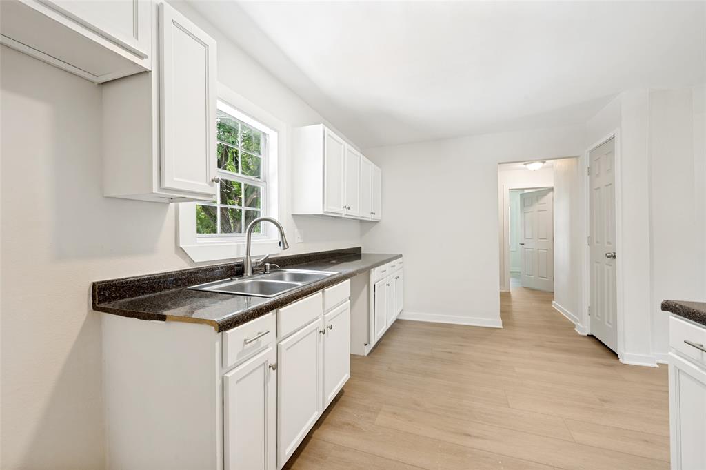 4401 Forbes Street Property Photo 11