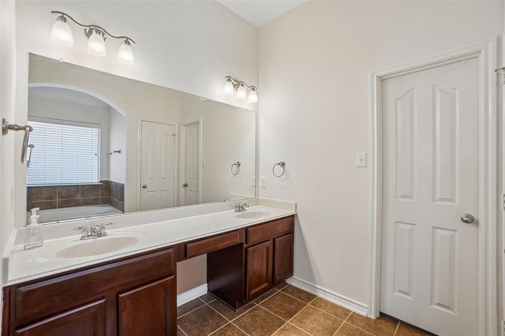 3436 Furlong Way Property Photo 22