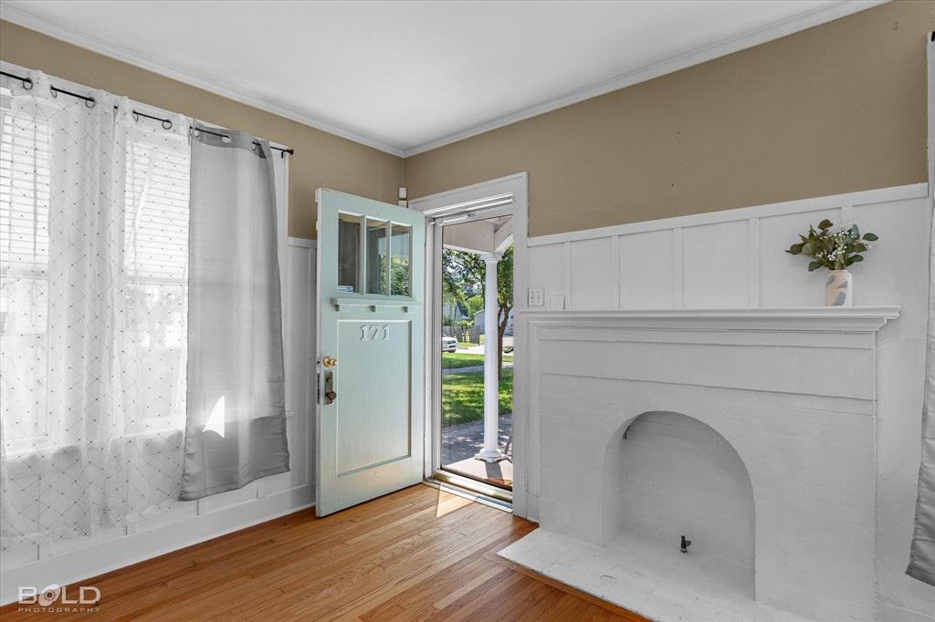 171 Archer Avenue Property Photo 1
