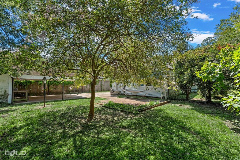 171 Archer Avenue Property Photo 4